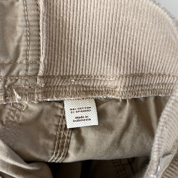 Sonoma Women's Tan Cargo Shorts - Picture 11 of 11